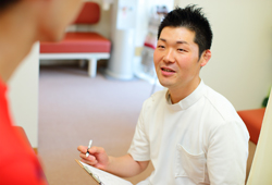 悩みを相談できる「第三者」として、身体面・精神面での様々なご相談をお受けします。 悩みを相談できる「第三者」として、身体面・精神面での様々なご相談をお受けします。